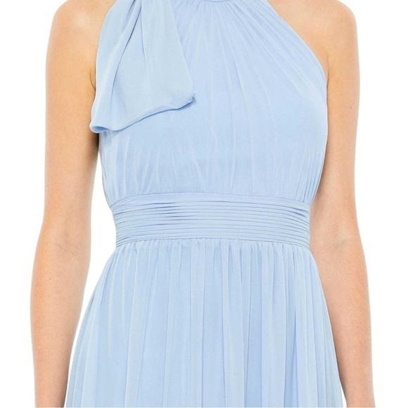 Mac Duggal Ieena Powder Blue Chiffon Mock Neckline Sleeveless Tiered Gown Size 6 - Picture 5 of 11